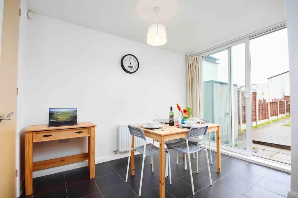 Dellehomes- Free Parking, Wfh, Family-Friendly Манчестер Экстерьер фото